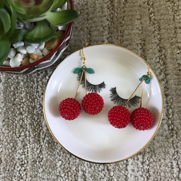 Jewelry - Cherry drop earrings